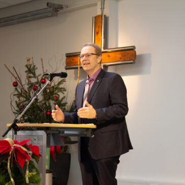 Pastorenberufung „in schwierigen Zeiten“ – Michael Pöpel wurde als Pastor in seinen Dienst eingeführt